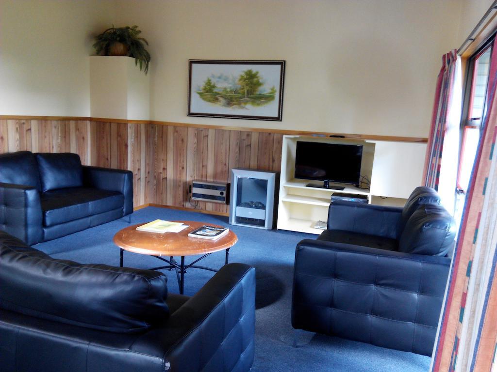 Larchwood Motel Hanmer Springs Room photo