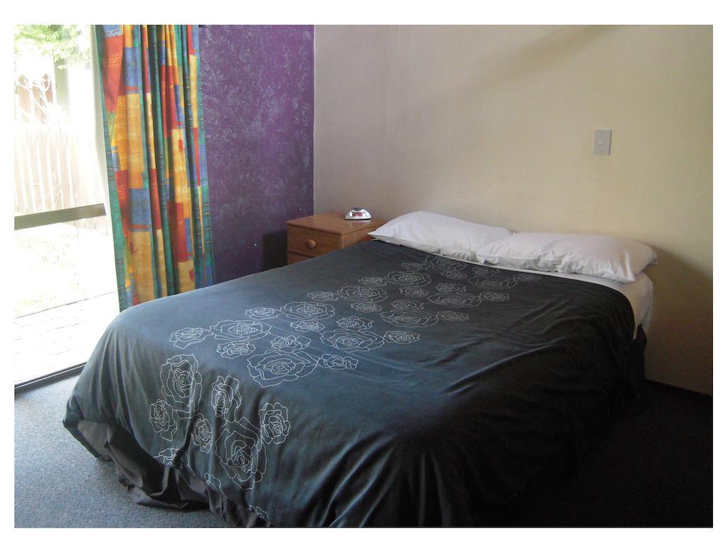 Larchwood Motel Hanmer Springs Room photo