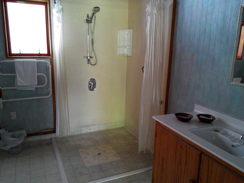 Larchwood Motel Hanmer Springs Room photo